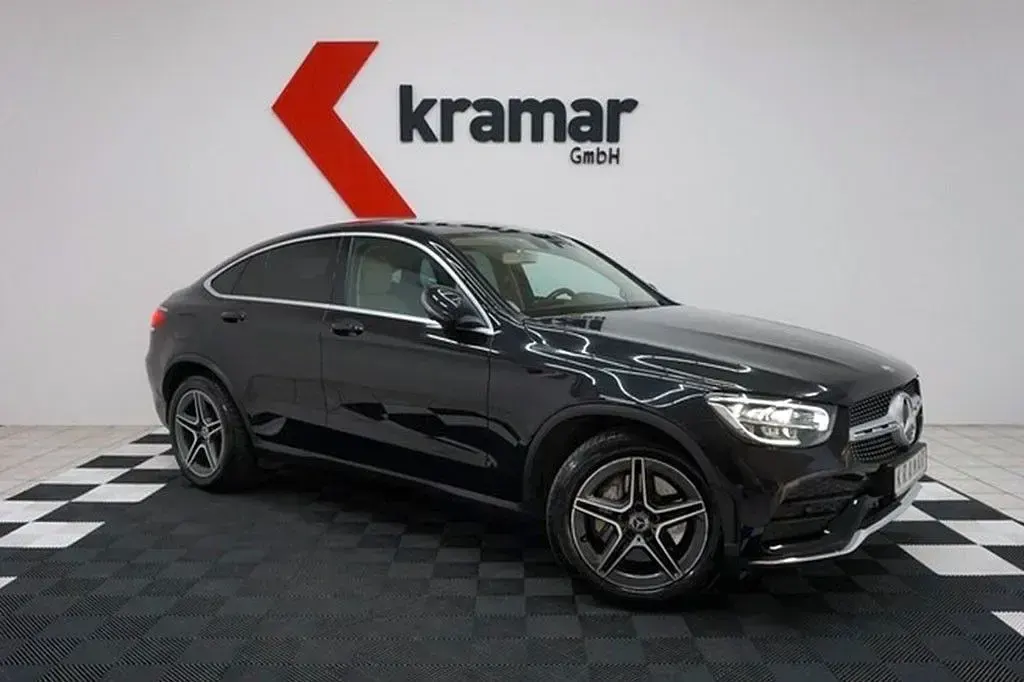 Gebraucht Mercedes GLC300 AMG 245 PS (180 kW) 2020 Schwarz Coupé