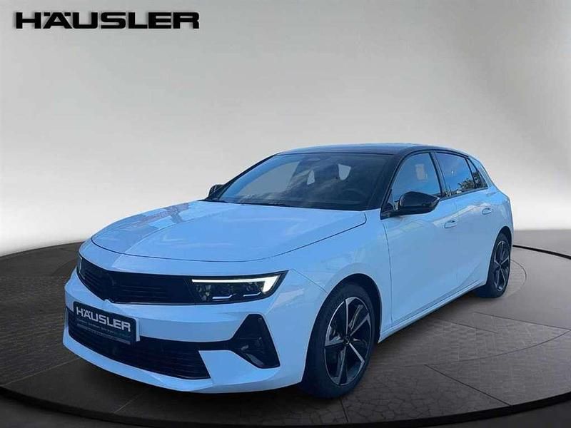 Arktis weiß (uni) Gebraucht 2025 Opel Astra Limousine | 31.020 € (Etwas zu teuer) - Bild 1/4