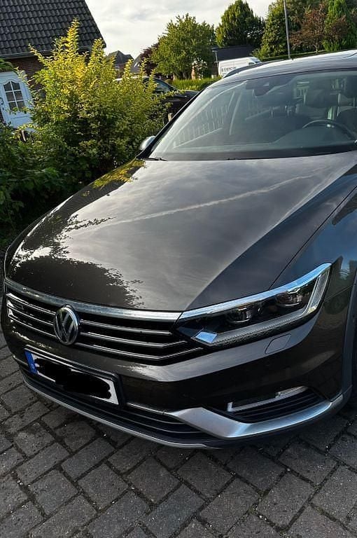Schwarz Gebraucht 2017 VW Passat Alltrack Kombi | 12.500 € (Guter Preis) - Bild 1/4