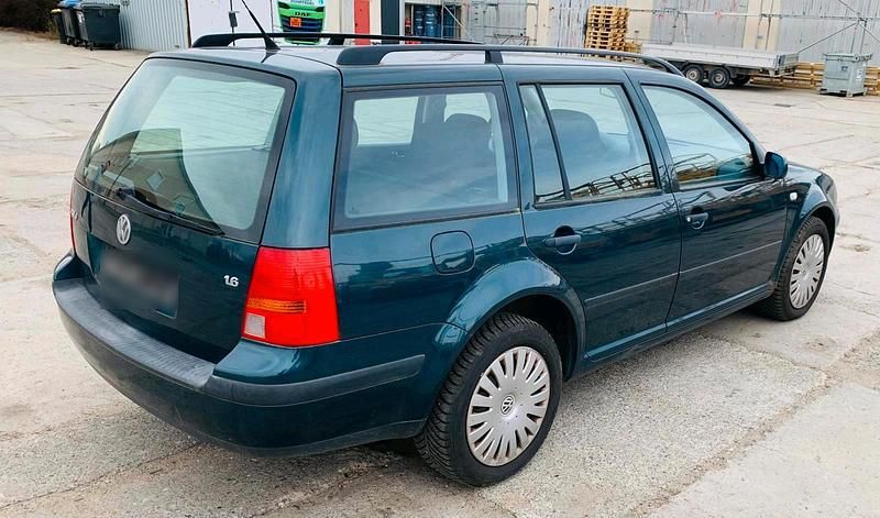 Gebraucht VW Golf IV 101 PS (74 kW) 2002 Grün Kombi