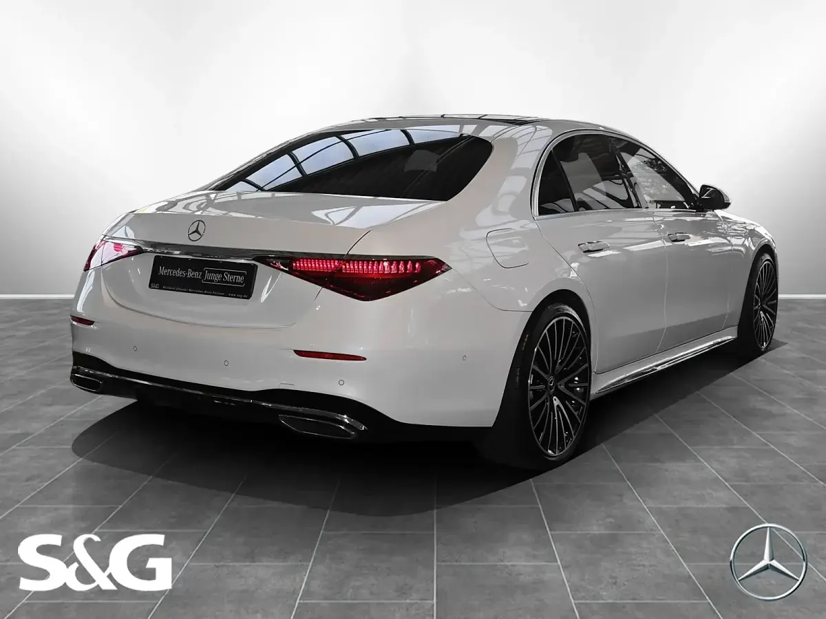 Gebraucht Mercedes S400 AMG 330 PS (242 kW) 2023 Manufaktur diamantweiß bright Limousine