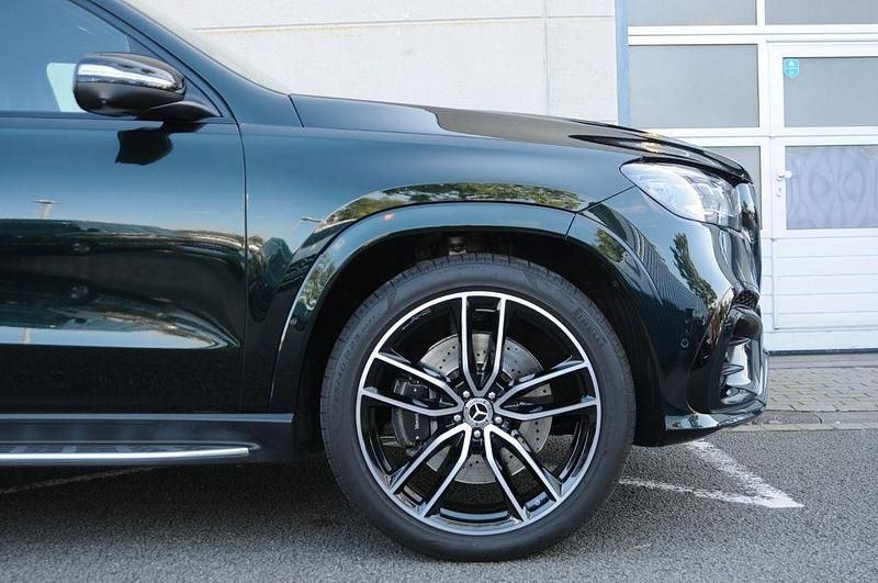 Grün Gebraucht 2024 Mercedes GLS450 AMG SUV | 102.500 € (Etwas zu teuer) - Bild 1/4