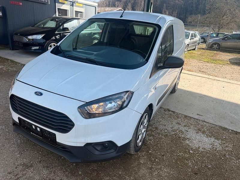Second-hand Ford Transit 101 CP (74 kW) 2022 Alb Berlinǎ