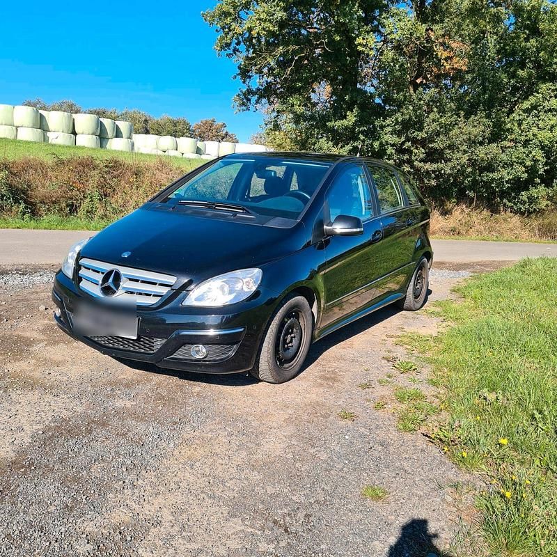 Schwarz Gebraucht 2009 Mercedes B170 Van / Kleinbus | 2.500 € (Guter Preis) - Bild 1/4