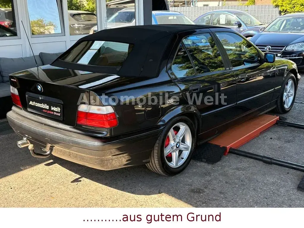 Gebraucht BMW 316 99 PS (72 kW) 1993 Schwarz Cabrio