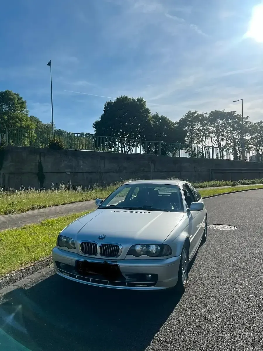 Gebraucht BMW 320 170 PS (125 kW) 2001 Silber Coupé
