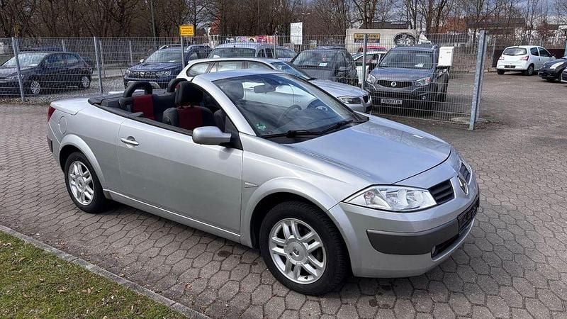 Gebraucht Renault Mégane Cabriolet Dynamique 131 PS (96 kW) 2005 Silber Cabrio
