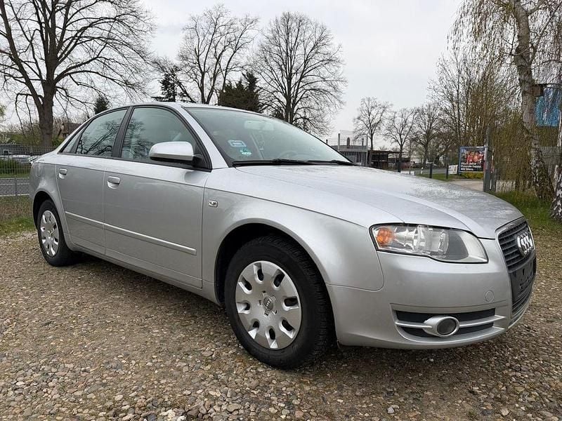 Second-hand Audi A4 131 CP (96 kW) 2005 Argintiu Berlinǎ