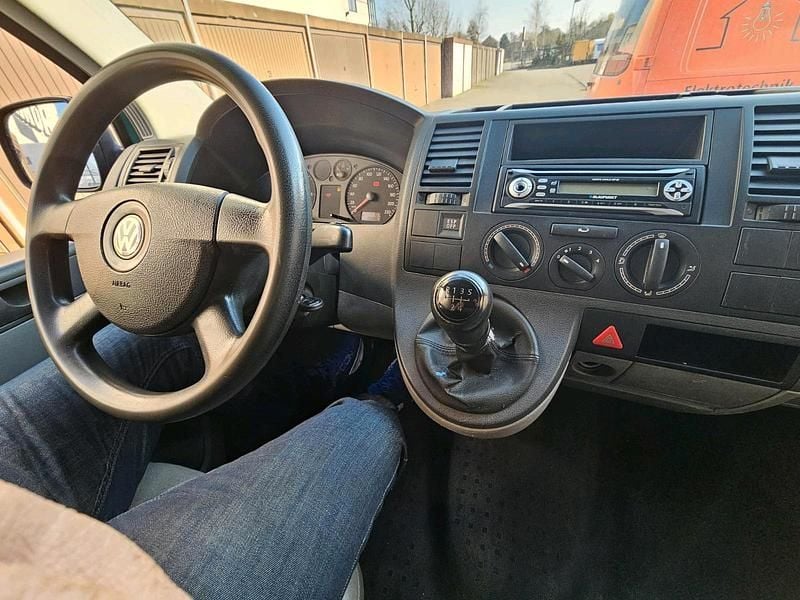 Second-hand VW Transporter 84 CP (61 kW) 2009 Verde Van