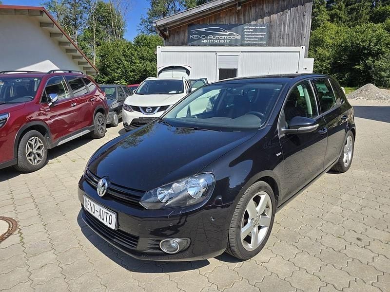 Schwarz Gebraucht 2012 VW Golf VI Match Limousine | 5.990 € (Guter Preis) - Bild 1/4