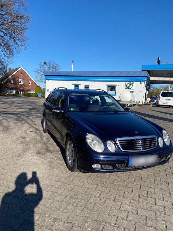 Gebraucht Mercedes E280 Elegance 190 PS (139 kW) 2006 Blau Kombi