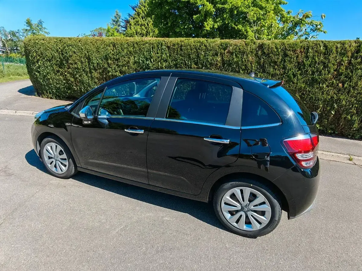 Gebraucht Citroën C3 PureTech 82 PS (60 kW) 2014 Schwarz Kleinwagen