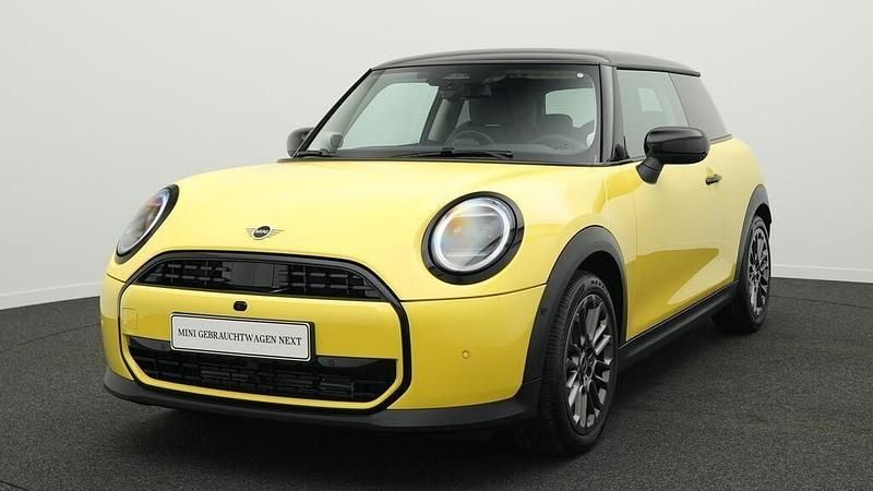 Gebraucht Mini Cooper Classic 156 PS (114 kW) 2024 Gelb Kleinwagen