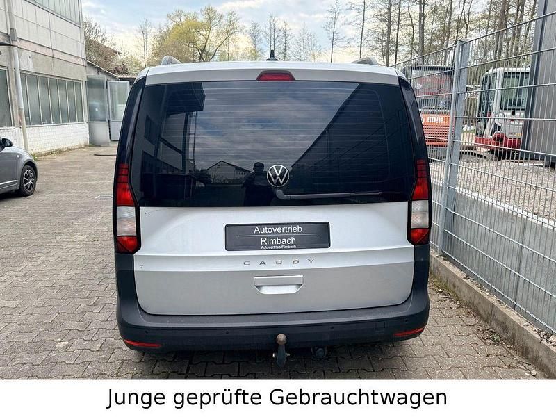 Gebraucht VW Caddy Basis 102 PS (75 kW) 2022 Silber Van / Kleinbus