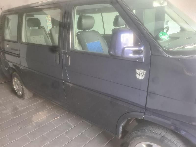Second-hand VW T4 102 CP (75 kW) 2000 Albastru Van
