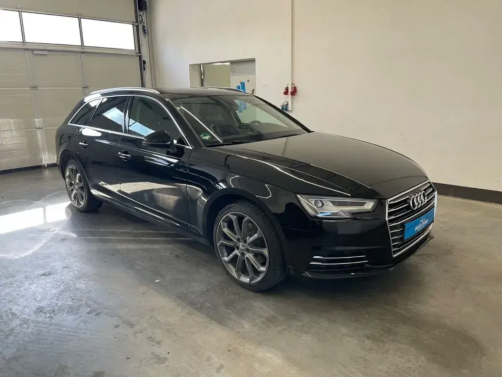 Gebraucht Audi A4 Design 150 PS (110 kW) 2017 Schwarz Kombi