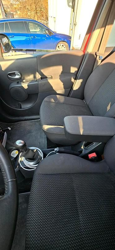 Gebraucht Renault Modus 100 PS (73 kW) 2010 Rot Van / Kleinbus