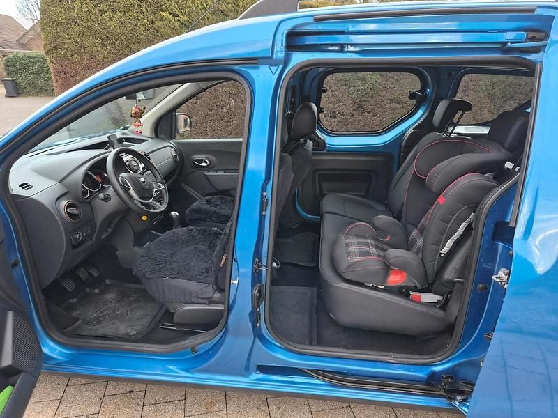 Gebraucht Dacia Dokker 115 PS (84 kW) 2017 Blau Van / Kleinbus