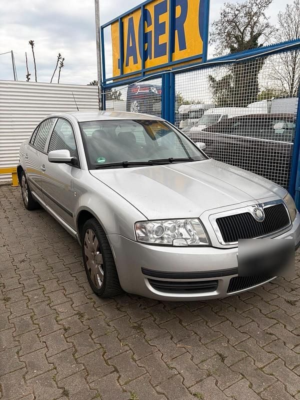 Gebraucht Skoda Superb 150 PS (110 kW) 2003 Silber Limousine