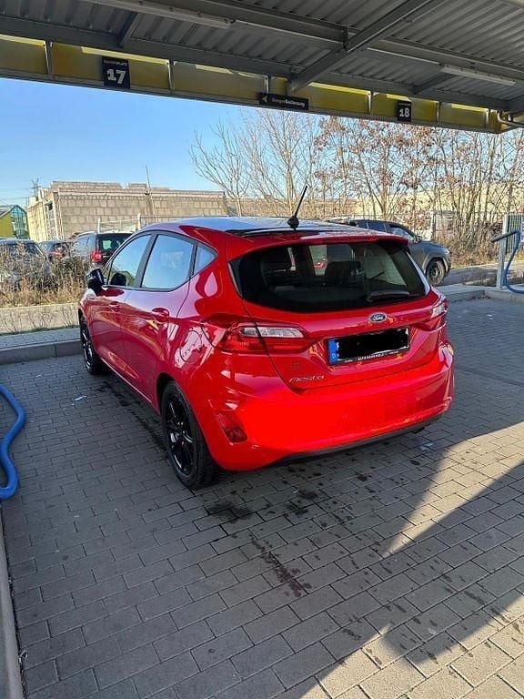 Gebraucht Ford Fiesta Active 101 PS (74 kW) 2018 Rot Kleinwagen