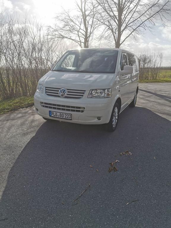 Gebraucht VW Caravelle 84 PS (61 kW) 2008 Weiß Limousine