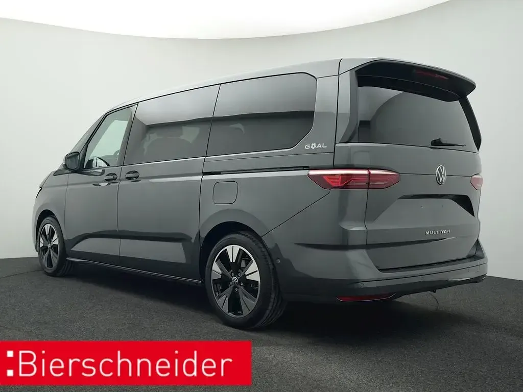 Gebraucht VW Multivan Goal 150 PS (110 kW) 2025 Grau Van / Kleinbus