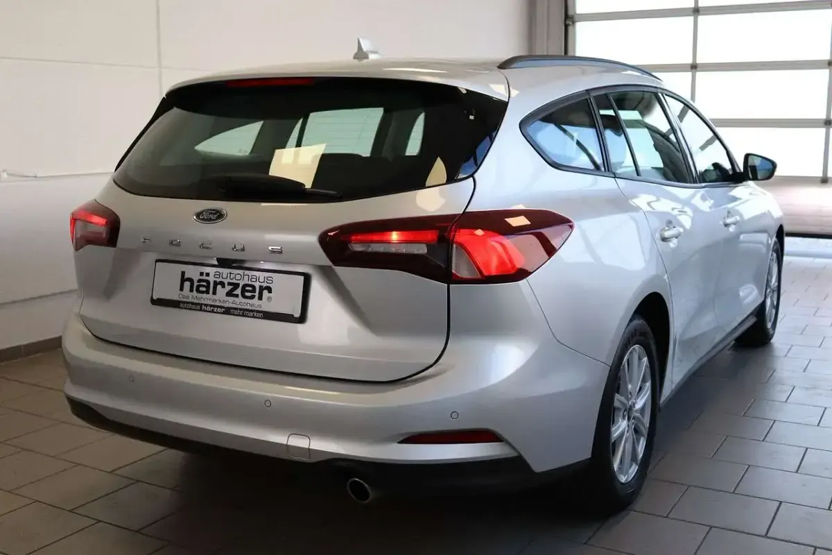 Gebraucht Ford Focus Cool & Connect 120 PS (88 kW) 2022 Silber Kombi