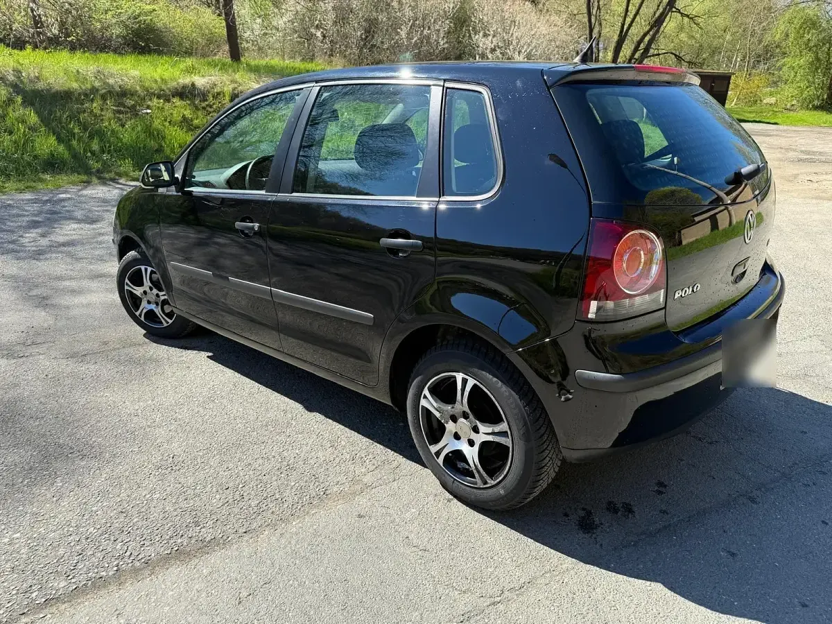 Gebraucht VW Polo 69 PS (50 kW) 2009 Schwarz Kleinwagen