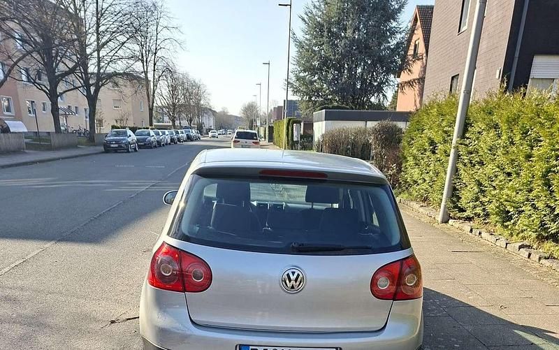 Gebraucht VW Golf IV Comfortline 101 PS (74 kW) 2004 Silber Limousine