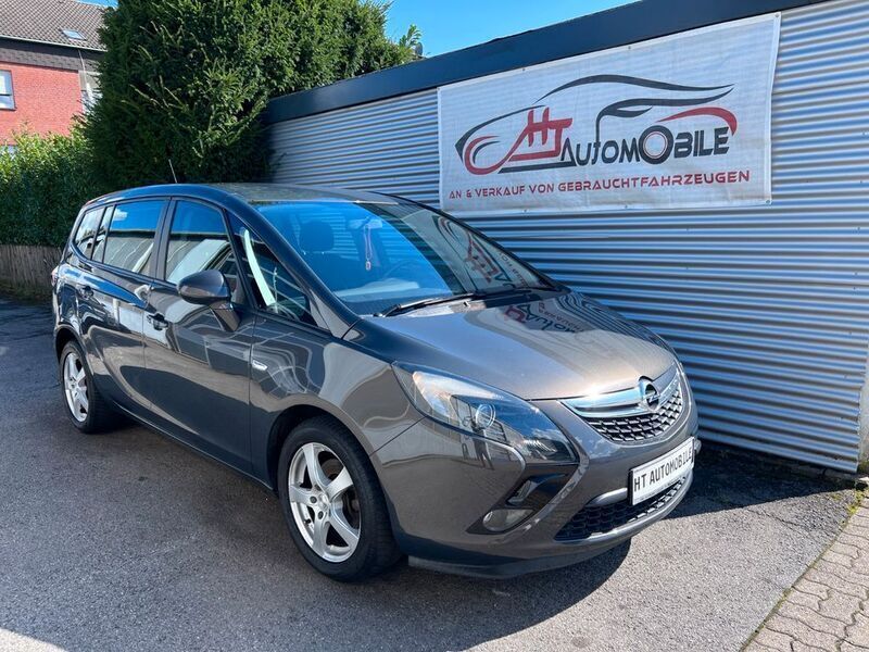 Other Gebraucht 2012 Opel Zafira Tourer Edition Van / Kleinbus | 5.899 € (Guter Preis) - Bild 1/4
