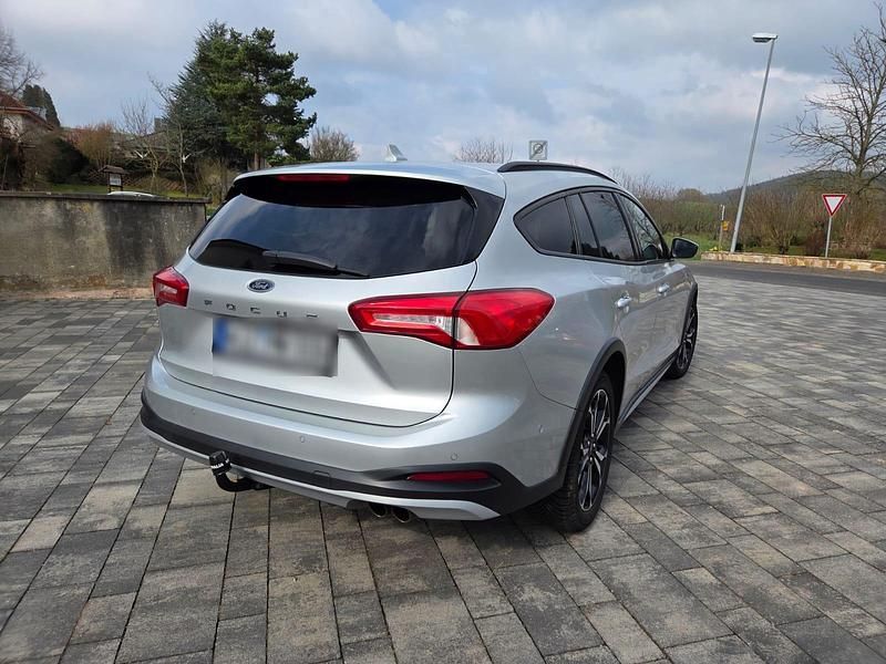 Gebraucht Ford Focus Active 150 PS (110 kW) 2019 Silber Kombi