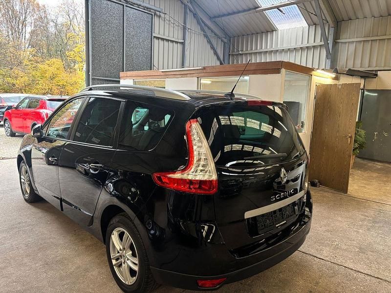Gebraucht Renault Scénic III LIMITED 132 PS (97 kW) 2016 Schwarz Van / Kleinbus