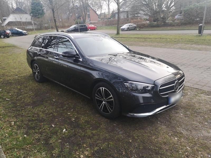 Gebraucht Mercedes E220 194 PS (142 kW) 2020 Grau Kombi