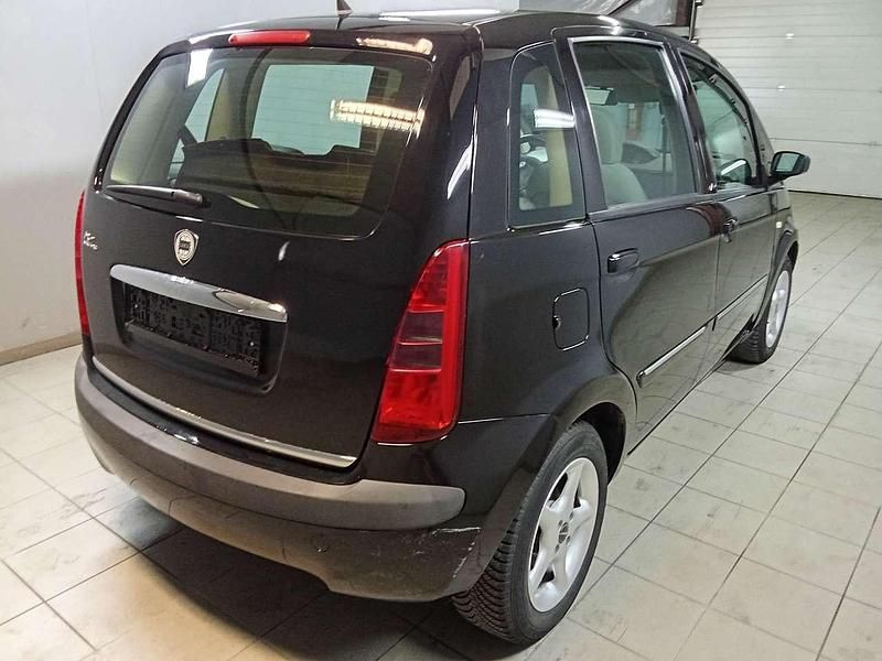 Gebraucht Lancia Musa 77 PS (56 kW) 2007 Schwarz Van / Kleinbus