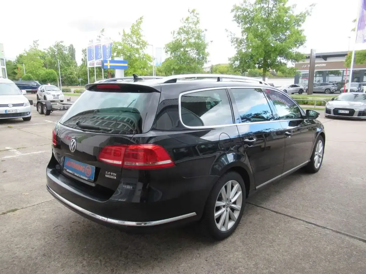Gebraucht VW Passat Highline 140 PS (102 kW) 2013 Deep black perleffekt Kombi
