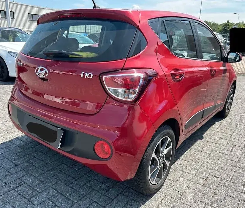 Gebraucht Hyundai i10 Style 87 PS (63 kW) 2020 Rot Kleinwagen