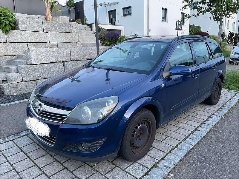 Blau Gebraucht 2008 Opel Astra Innovation Kombi | 3.300 € (Fairer Preis) - Bild 1/4