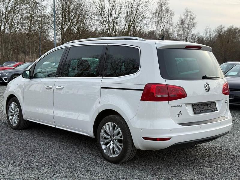Gebraucht VW Sharan Style 140 PS (102 kW) 2012 Weiß Van / Kleinbus