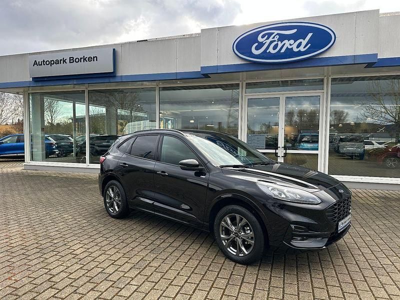 Gebraucht Ford Kuga ST-Line X 179 PS (131 kW) 2024 Schwarz SUV