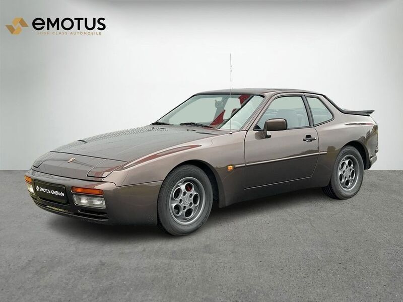 Braun Gebraucht 1983 Porsche 944 Coupé | 35.000 € - Bild 1/4