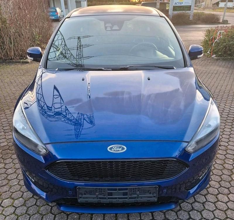 Gebraucht Ford Focus ST-Line 182 PS (133 kW) 2017 Blau Kombi
