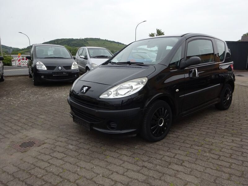 Gebraucht Peugeot 1007 68 PS (50 kW) 2008 Schwarz Van / Kleinbus