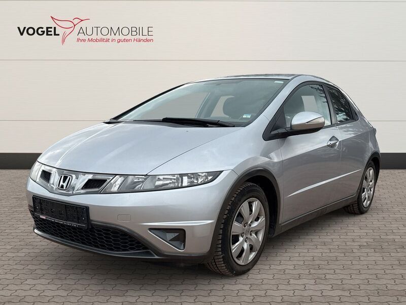 Silber Gebraucht 2009 Honda Civic Comfort Limousine | 4.180 € (Superpreis) - Bild 1/4