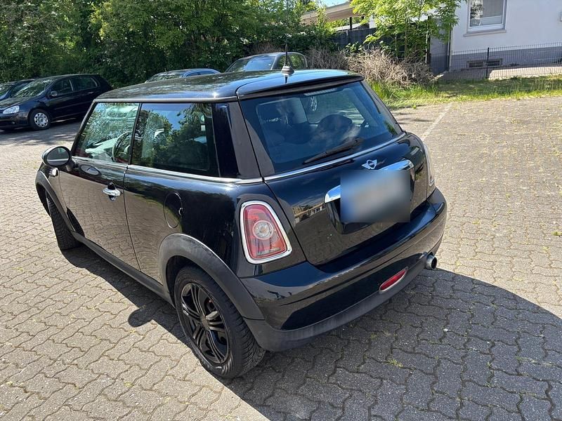 Gebraucht Mini Cooper 75 PS (55 kW) 2009 Schwarz Kleinwagen