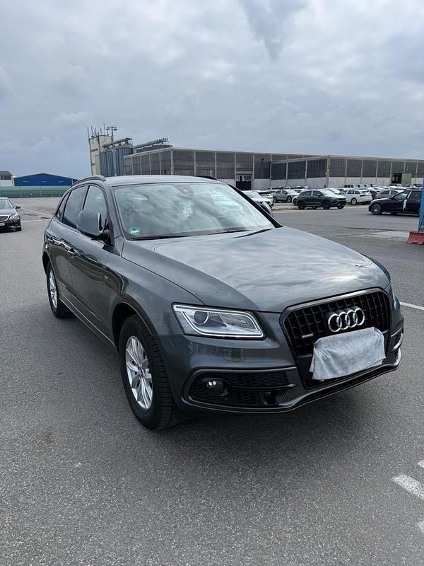 Gebraucht Audi Q5 Ambiente 163 PS (119 kW) 2015 Grau SUV