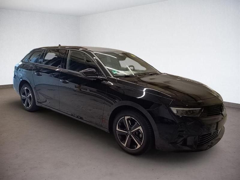 Schwarz Gebraucht 2024 Opel Astra Kombi | 23.990 € (Guter Preis) - Bild 1/4