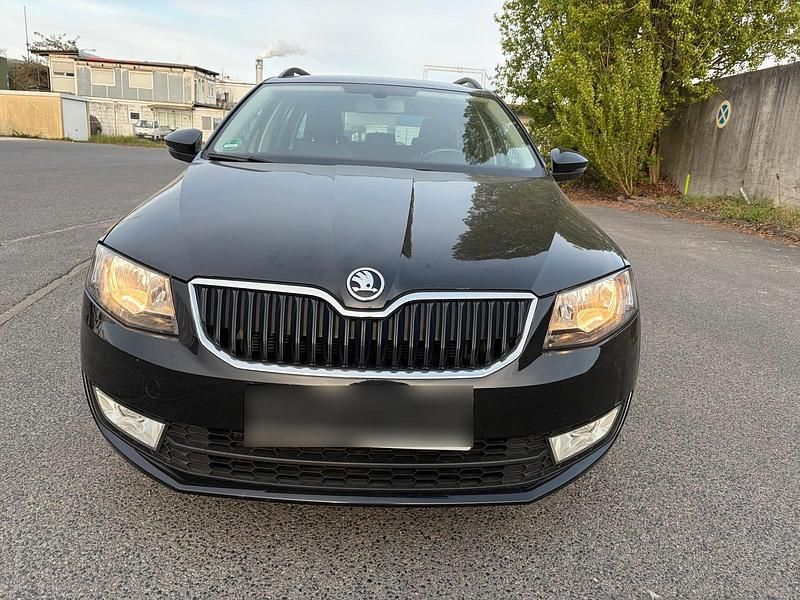 Gebraucht Skoda Octavia 116 PS (85 kW) 2016 Schwarz Kombi