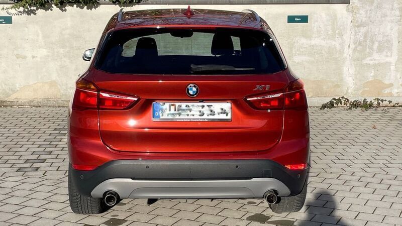 Orange Gebraucht 2018 BMW X1 Sport Line SUV | 19.200 € (Fairer Preis) - Bild 1/4