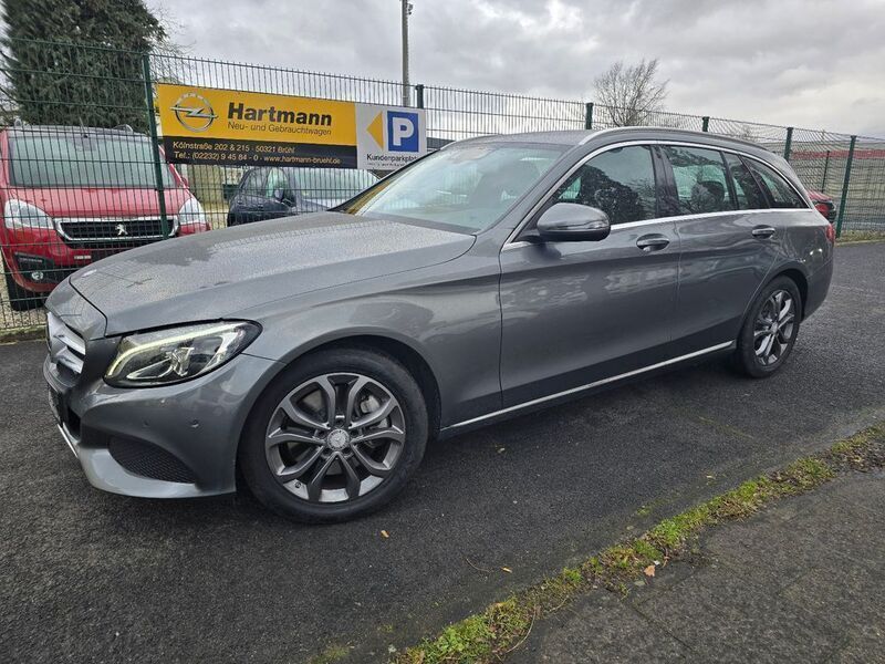 Gebraucht Mercedes C300 Avantgarde 245 PS (180 kW) 2016 Grau Limousine
