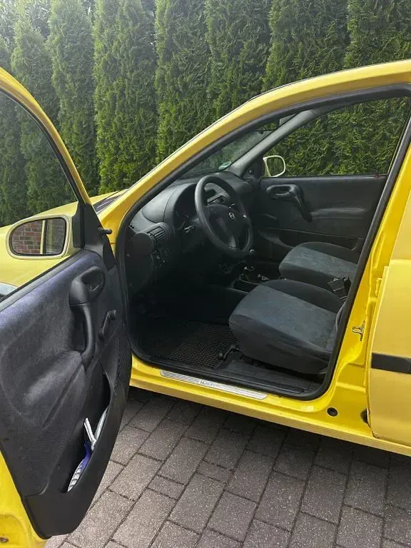 Gebraucht Opel Corsa Edition 65 PS (47 kW) 1999 Gelb Limousine